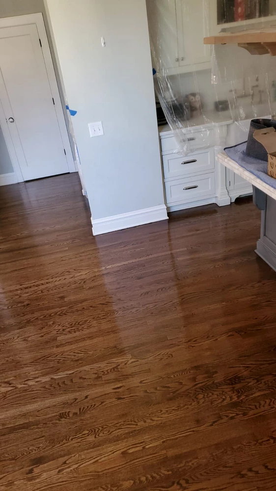 Kitchen hardwood finished using flooring contractor